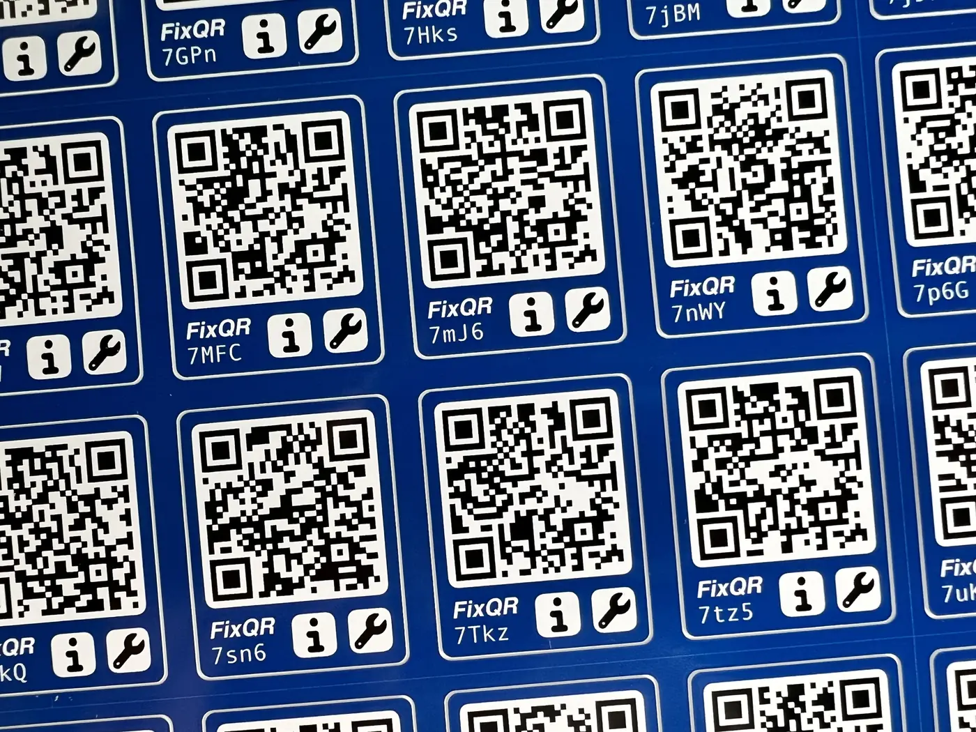 Vel FixQR-stickers met QR-codes